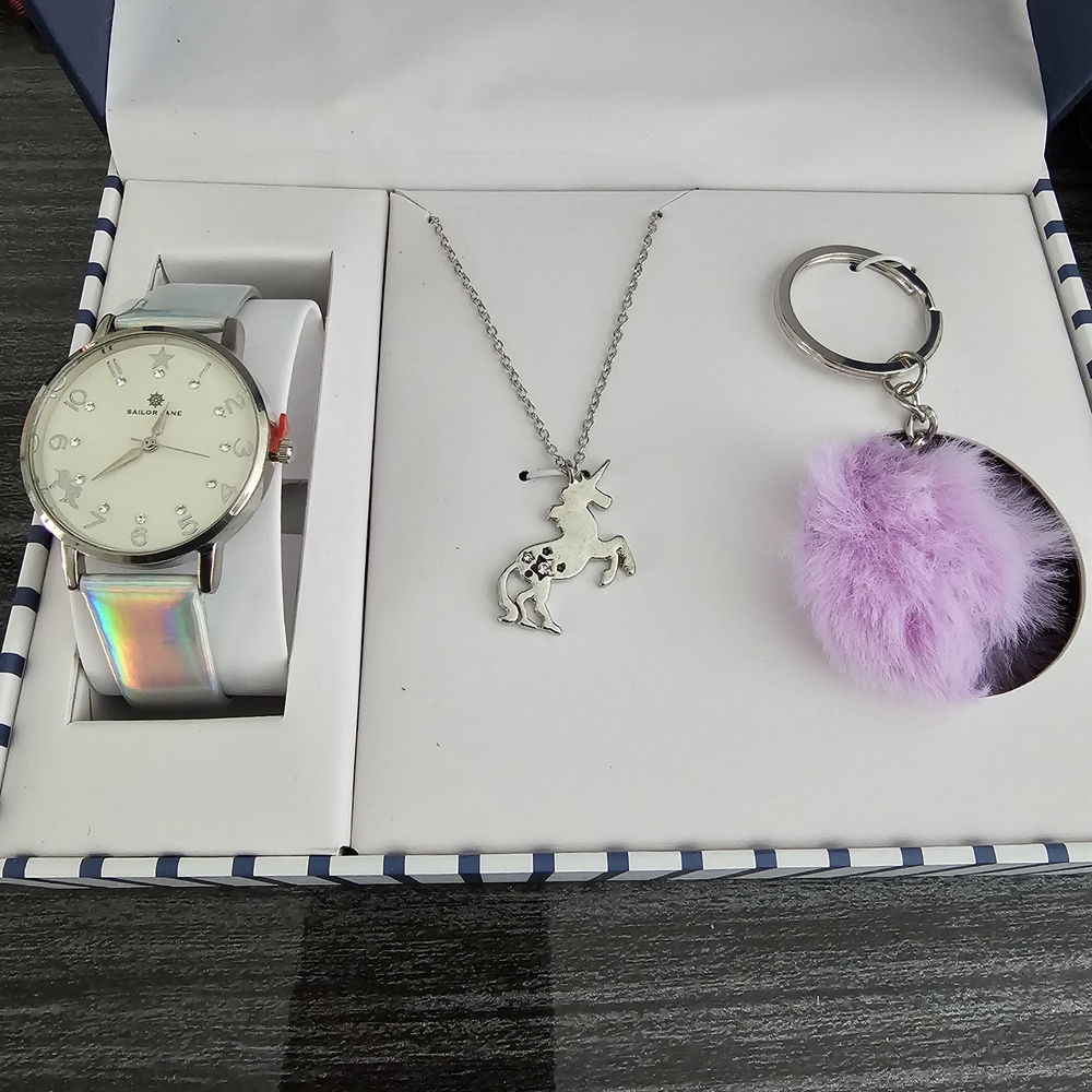 American Exchange Silver and White Watch Set